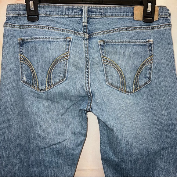 Hollister Cali flare jeans 3 Long - Picture 6 of 9